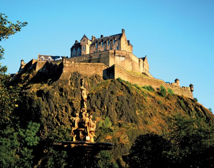 monuments in Edinburgh, best monuments in Edinburgh, popular monuments in Edinburgh, ancient monuments in Edinburgh,