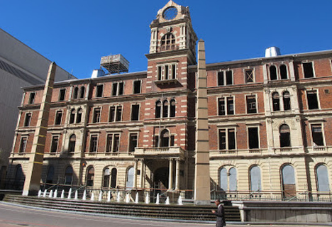 famous monuments in Johannesburg South Africa, monuments to visit in Johannesburg