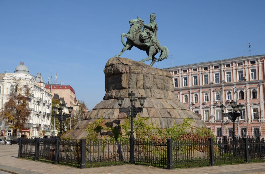  ancient monuments in Ukraine, old monuments in Ukraine, most visited monuments in Ukraine, beautiful monuments in Ukraine, monuments to see in Ukraine