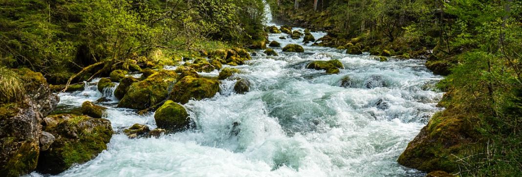  Rafting in Uttarakhand